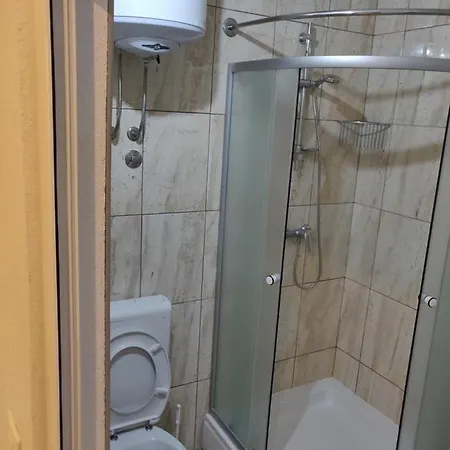 Гостьовий будинок Rooms- Denis