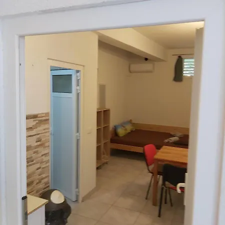 Rooms- Denis 3* Спліт