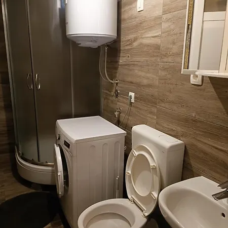 Rooms- Denis Σπλιτ