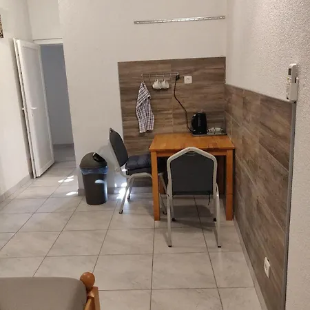 Rooms- Denis 3* Спліт