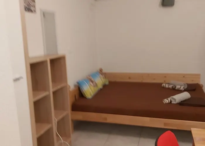 Rooms- Denis Πανσιόν 3*